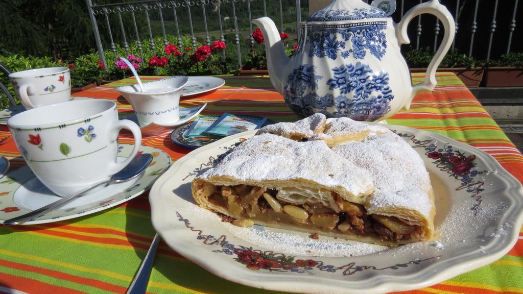 B&B Il Grappolo Bianzone Bagian luar foto